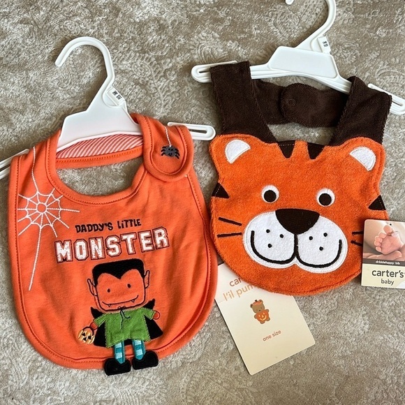 Brand New Set of 2 Carter’s Cloth Baby Bibs Orange Halloween Tiger Jungle Animal - Picture 1 of 14